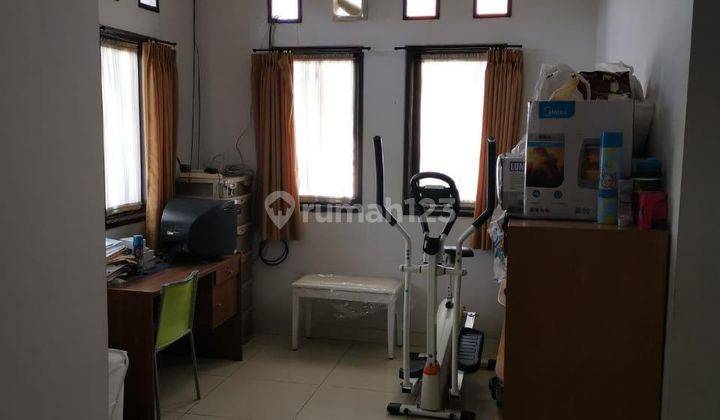 Dijual Cepat Rumah Minimalis Semi Furnish di Parahyangan Permai