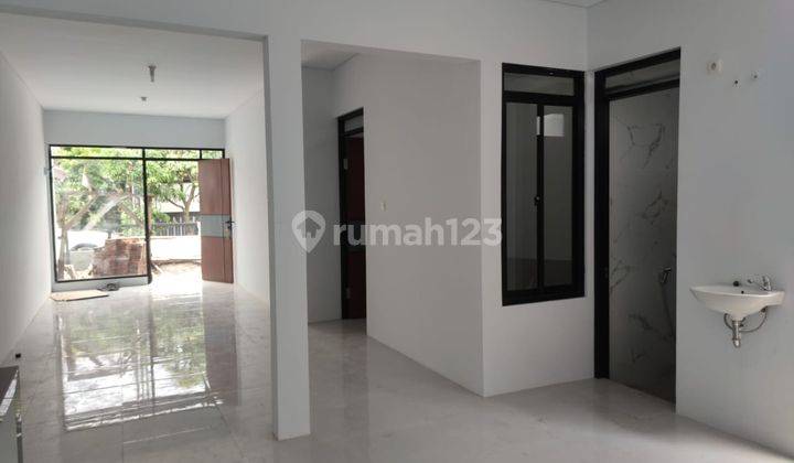 Rumah Dijual Baru Minimalis Siap Huni di Taman Kopo Indah