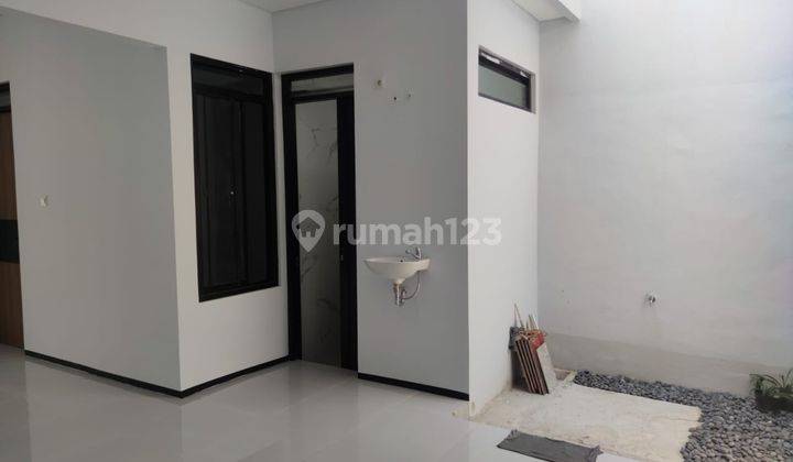 Rumah Dijual Baru Minimalis Siap Huni di Taman Kopo Indah 2