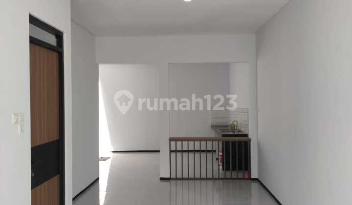Rumah Dijual Baru Minimalis Siap Huni di Taman Kopo Indah, Bandung 2