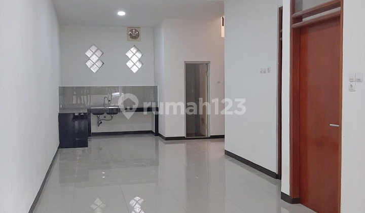 Rumah Dijual 2 Lantai Sudah Renovasi di Taman Kopo Indah 2, Kab Bandung 26 2