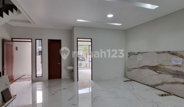 Rumah Dijual Baru Eksklusif di Area Mekar Wangi, Bandung 57 Rumah Dijual Baru Eksklusif di Area Mekar Wangi, Bandung 57