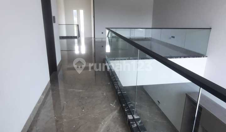 Rumah Dijual Baru Design Modern di Setraduta Grande, Bandung 32 2