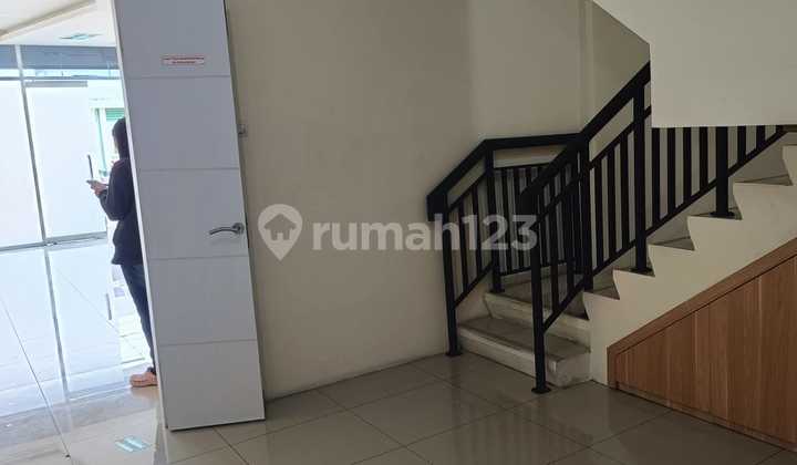 Shop House for Rent at Strategic Location in M Square, Bandung 03 2