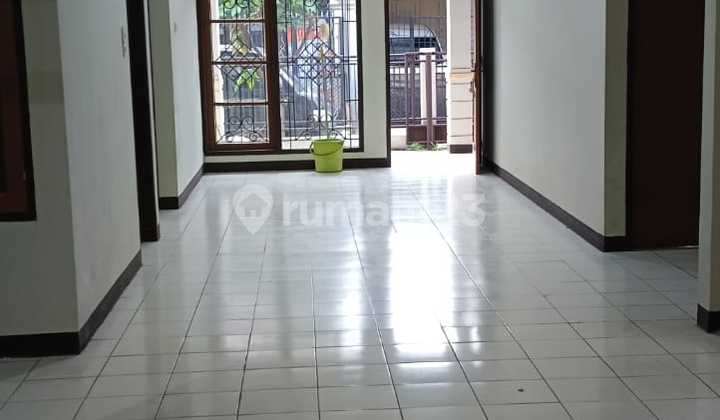 Newly Renovated House for Rent in Taman Kopo Indah 3, Bandung 62 Newly Renovated House for Rent in Taman Kopo Indah 3, Bandung 62