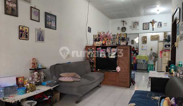 Rumah Dijual Minimalis Strategis di Taman Kopo Indah 2, Bandung