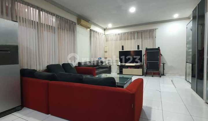 Rumah Dijual Luas Semi Furnished di Area Kurdi, Bandung 06 Rumah Dijual Luas Semi Furnished di Area Kurdi, Bandung 06