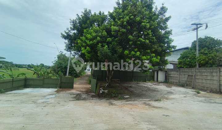 For Rent Ready-to-Use Warehouse in Cileungsi, Bogor, Cileungsi Warehouse 1000.0 m² Unfurnished SHM For Rent Ready-to-Use Warehouse in Cileungsi, Bogor, Cileungsi Warehouse 1000.0 m² Unfurnished SHM