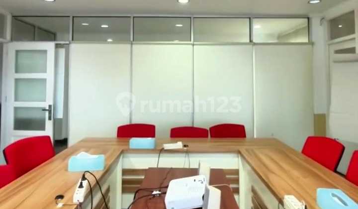 Jual Gedung di Cikini 3.5 Lantai Harga di Bawah NJOP Jakarta Pusat