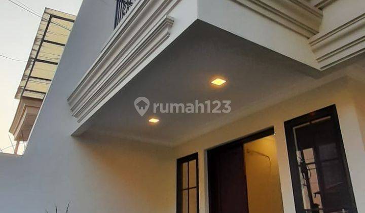 Bangunan Baru Luxurius Rumah Rawamangun Jakarta Timur 2