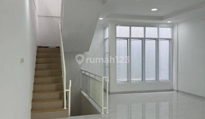 Dijual Rumah Cantik Di Perumahan Taman Jatinegara ,Jakarta Timur 1