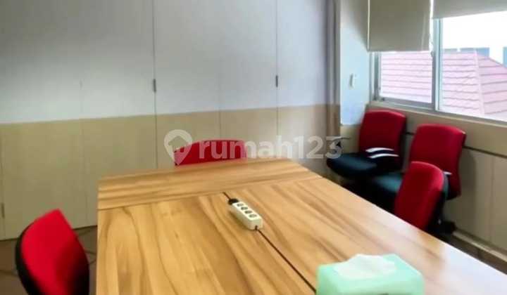 Selling Building in Cikini 3.5 Floors Price Below NJOP Central Jakarta