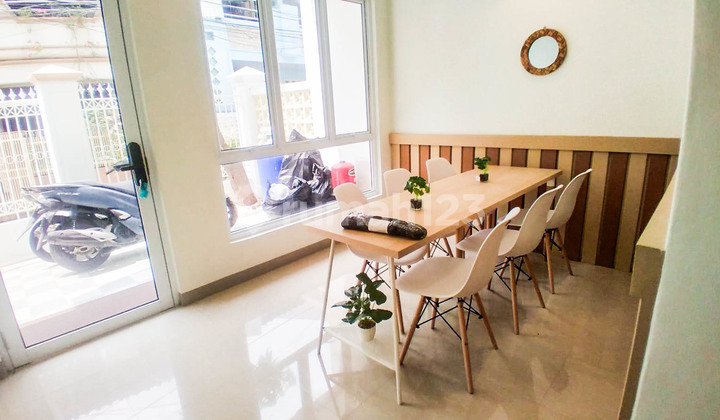 Jual Cepat Rumah Kost 4 Lantai di Tanjung Duren Jakarta Barat 2