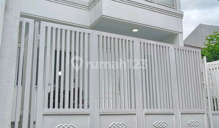Jual Rumah Minimalis Modern Ada Rooftop Di Pondok Kelapa Jakarta Timur di Pondok Kelapa Rumah Bagus