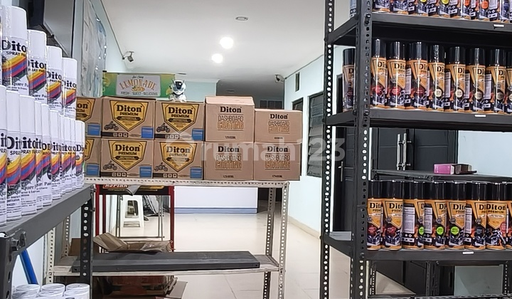 Quick Sale: Nice House by the Road, Suitable for Business and Residence in Duren Sawit, East Jakarta 2