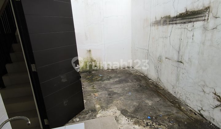 Selling at a Loss: Lavesh Cluster House, Harapan Indah Bekasi Phase 2 2