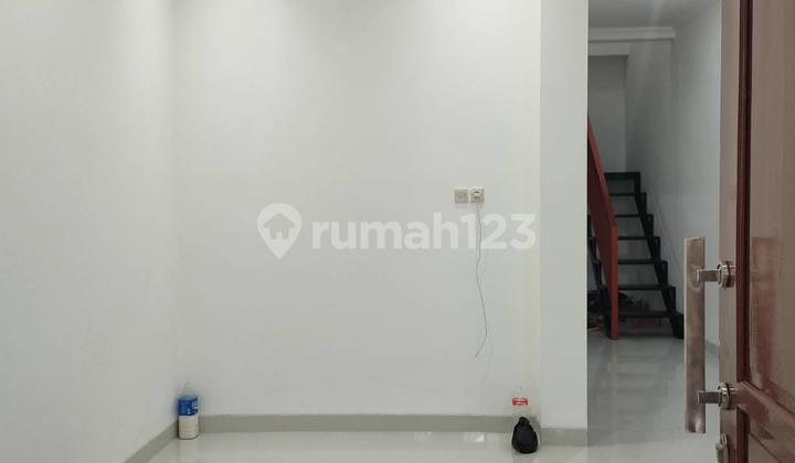 Sell House in Kampung Ambon Area 67 Meters East Jakarta Hgb in Kampung Ambon House 2