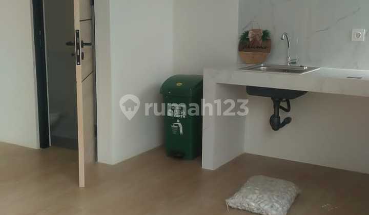 Price Drop!! Cendana House in Lippo Karawaci, Flood-Free 2