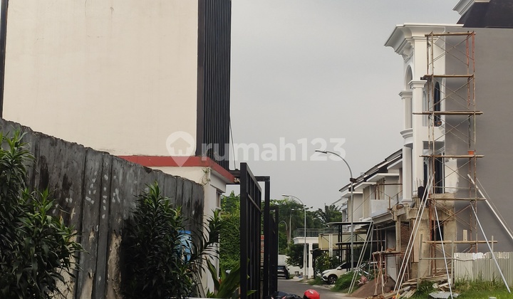 Turun Harga !! Dijual Cepat Rumah Siap Huni Bebas Banjir Kawasan Premium Modernland 2