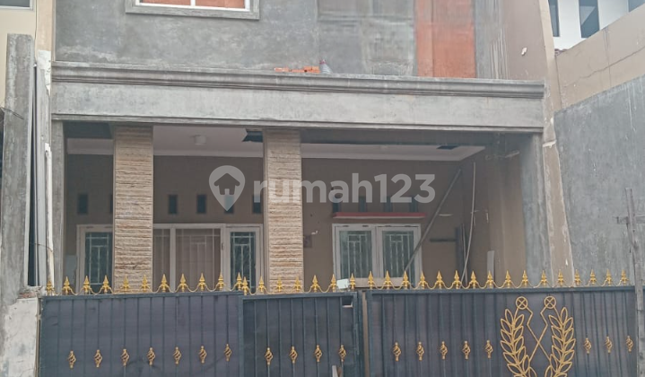 Dijual Cepat Rumah Minim Renov Di Perumahan Metland Puri