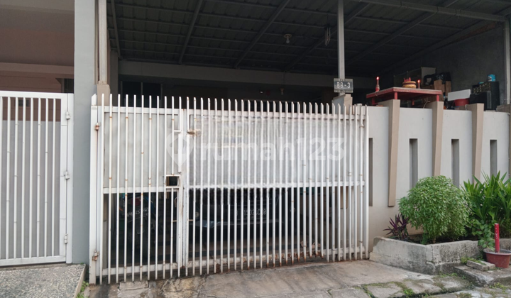 Ready-to-Live 2.5-Story House in Poris Paradise Exclusive Cluster