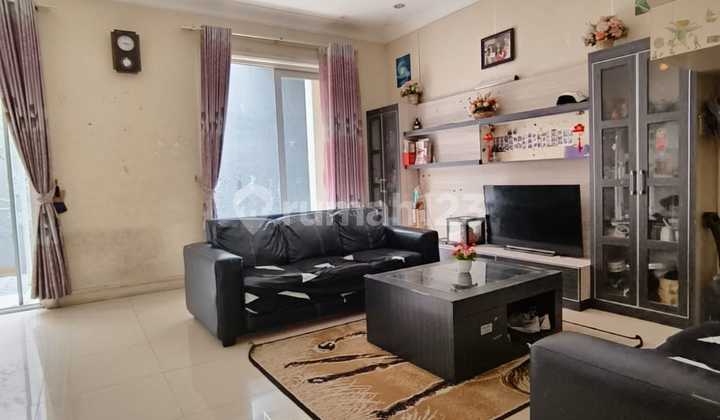 Ready-to-Occupy House in the Premium Golf Area of Modernland 2