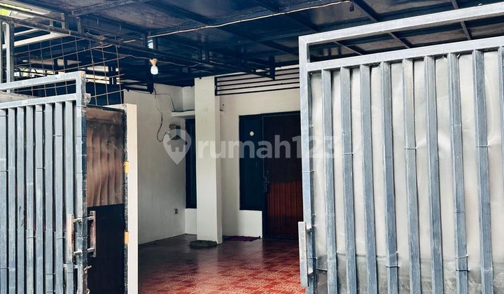 For Quick Sale: House in Simprug Residential Area, Poris. 2