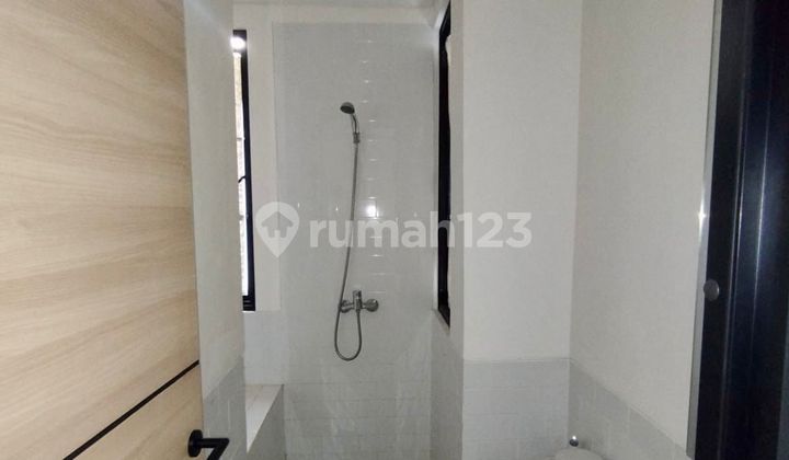 Beautiful Ready-to-Occupy House in Cendana Cove, Lippo Karawaci 2