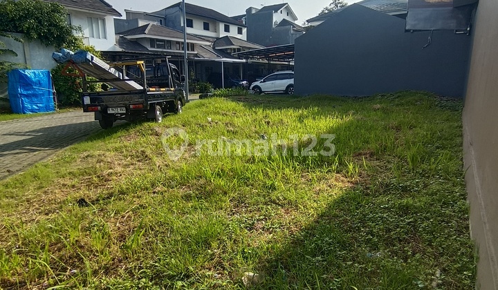 Kavling Hoek Siap Bangun Di Cluster Bebas Banjir 