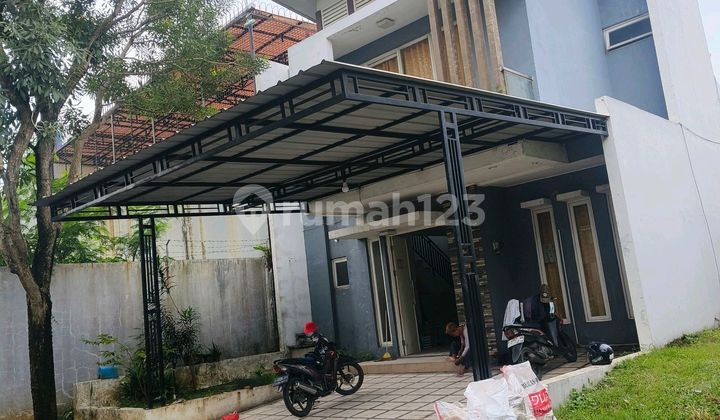 Rumah Siap Huni Di Kawasan Premium Modernland
