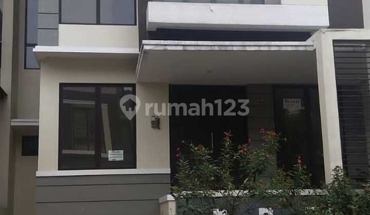 House in Modernland Town House, Flood-Free