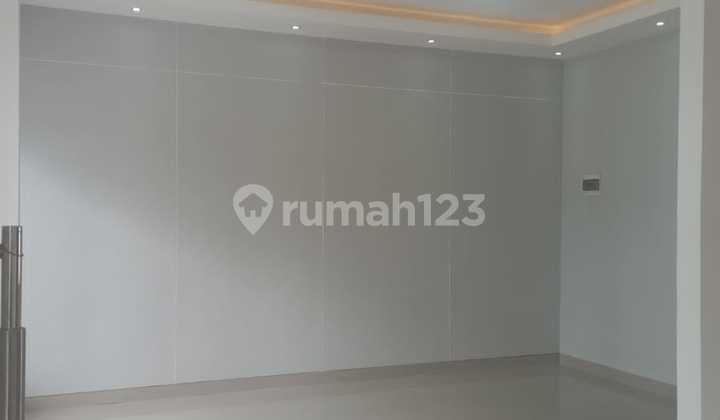 Rumah Siap Huni View Cakep Bebas Banjir Di Kawasan Modernland  2