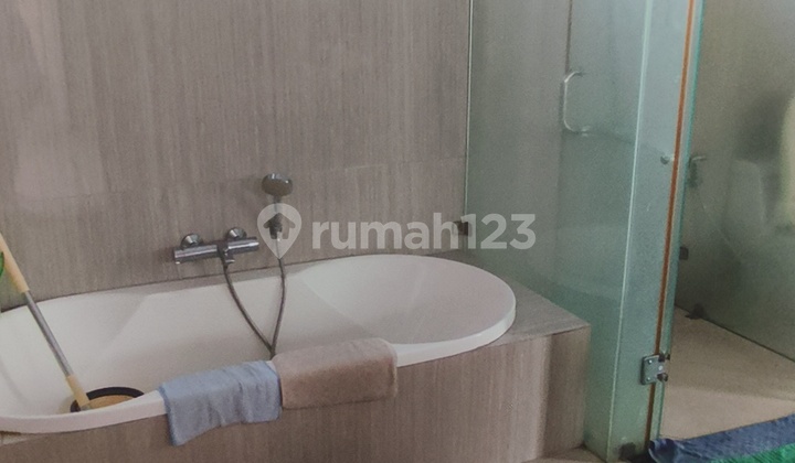 Ready-to-Live House in the Premium Area of Alam Sutera 2