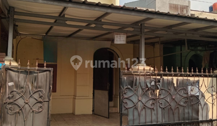 2-Story Ready-to-Occupy House in the Grand Poris Area, Tangerang 2