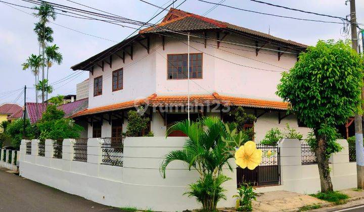 Rumah 2 Lantai Kokoh Bagus Letak di Huk 5 Menit Ke Gandaria City 1