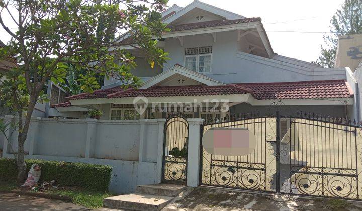 Rumah Luas 674m2 Bagus Kokoh Letak Depan Taman Asri Nyaman 1