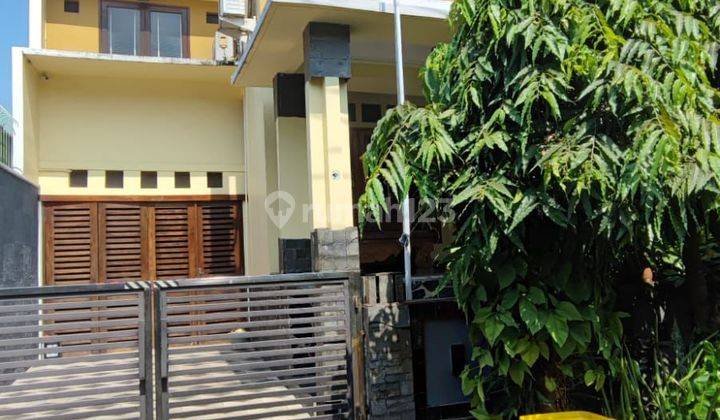 Rumah Bagus Arsitek Design Split Level Pencahayaan Bagus Sekali 1