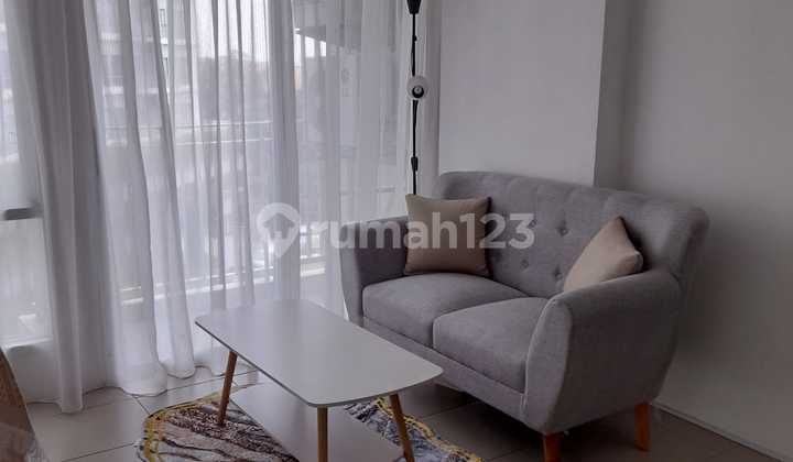 Type 2BR Altiz Apartment Bintaro Plaza with Swimming Pool View Type 2BR Altiz Apartment Bintaro Plaza with Swimming Pool View