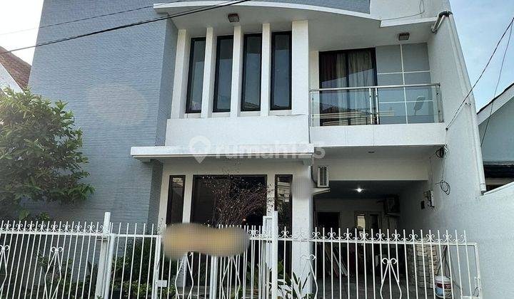 Rumah 2 Lantai Bagus Letak Strategis Nyaman Dekat Bintaro Plaza 1