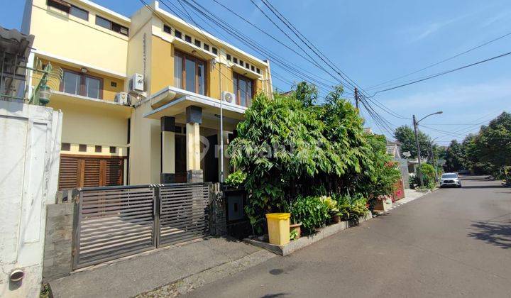 Rumah Bagus Arsitek Design Split Level Pencahayaan Bagus Sekali 2