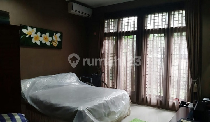 Rumah bagus megah putih 2 lantai 5menit ke MRBJ dan Pasar modern, 2