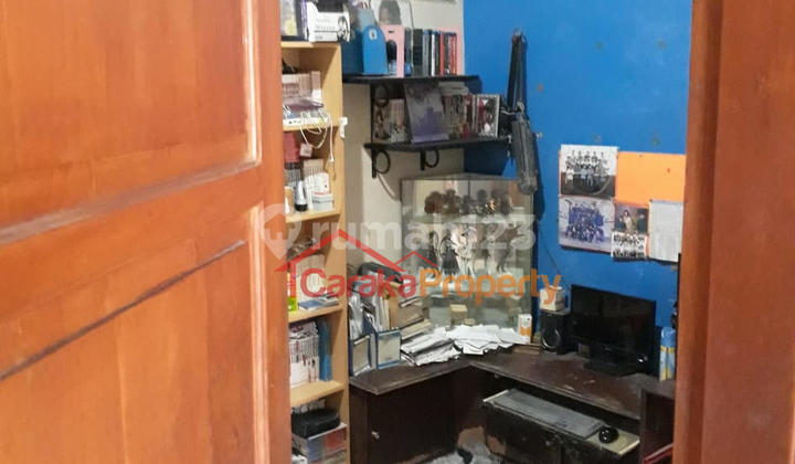 Rumah 2 Lantai di Surapati 5