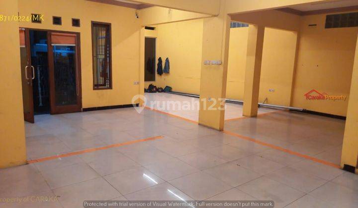 Rumah di surapati dekat telkom 1