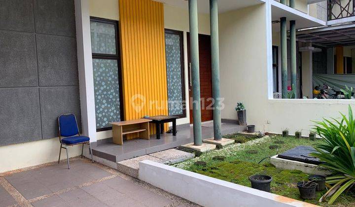 SJ di jual Rumah 2 Lantai di Cluster Adara SHM hadap Utara pool dalam cluster 1