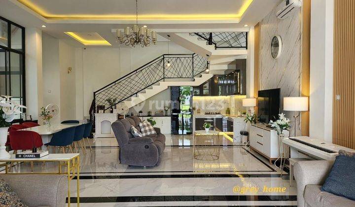 Di jual Rumah Mewah Instagramable 3 Lantai Bagus hadap Selatan di JGC 2