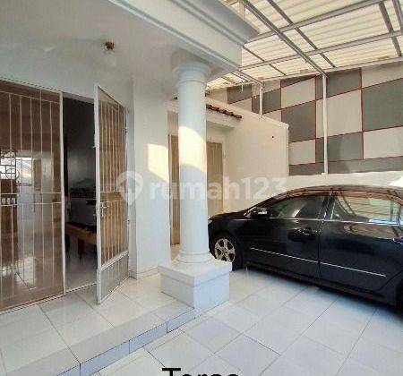 SJ Di jual Rumah Cantik di Royal Residence SHM 2