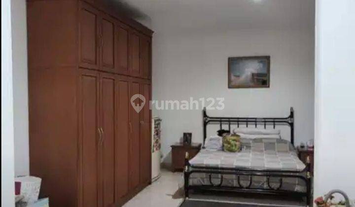 SJ dijual Rumah di Raffles hills Cibubur 2 Lantai 2