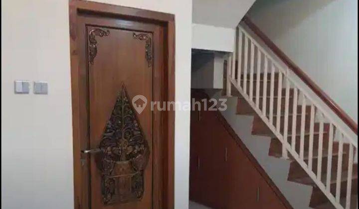 SJ dijual cepat Rumah di Jatinegara Indah SHM 2