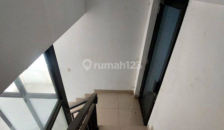 Dijual 2 Ruko Gandeng 3 1 2 lantai Di Harapan Indah  2