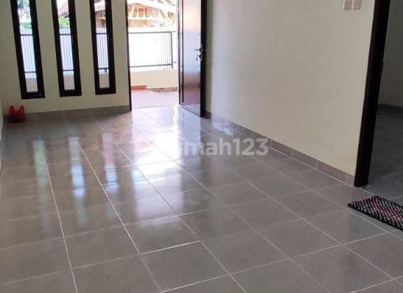 Dijual Rumah 1.5 lantai siap huni di Harapan Indah 1. Kota Bekasi. 1